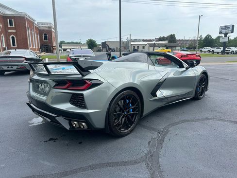 Used 2022 Chevrolet Corvette Stingray Premium Conv w/ Z51 Performance Package RWD image 5