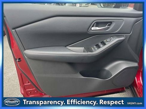 Certified 2025 Nissan Rogue SV image 16