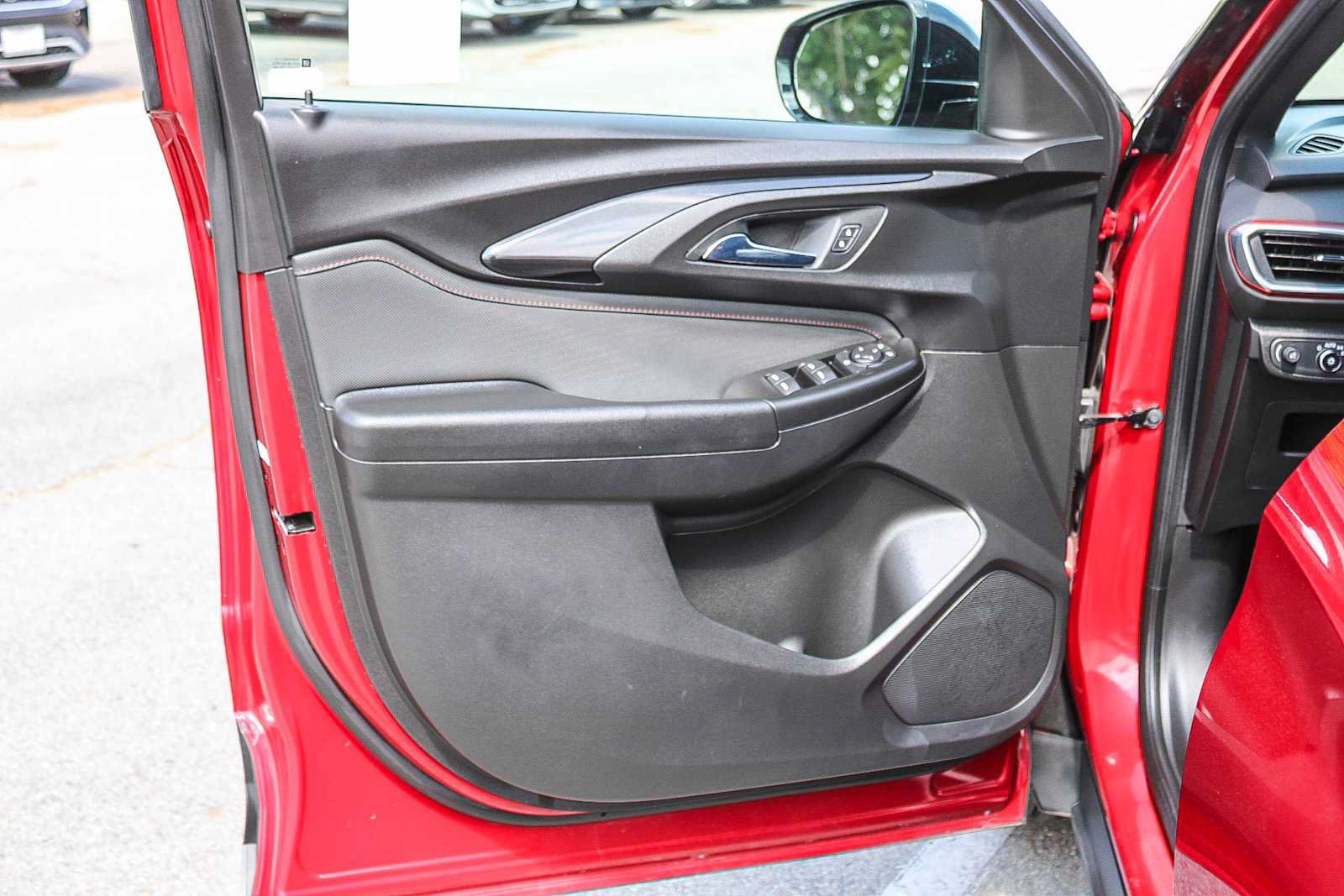 Used 2021 Chevrolet TrailBlazer RS FWD image 21