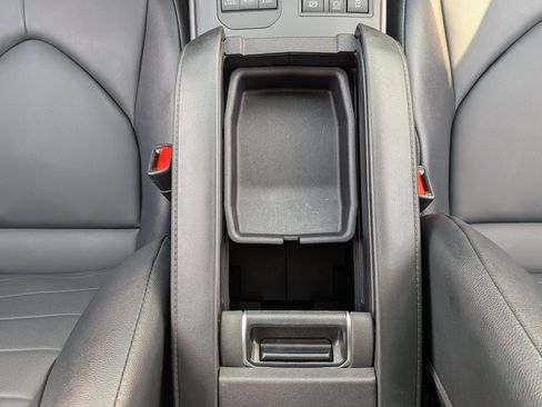 Certified 2025 Toyota Highlander XLE AWD/4WD image 33