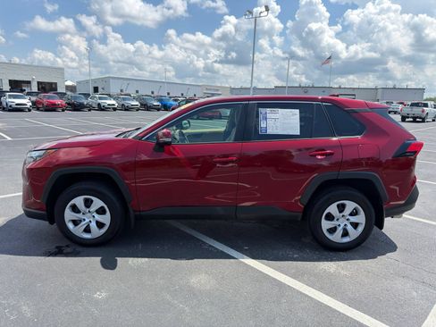 Used 2025 Toyota RAV4 LE FWD image 3