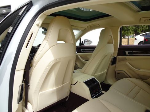 Used 2022 Porsche Panamera Platinum Edition RWD image 14