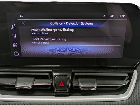 Used 2025 Chevrolet TrailBlazer LT AWD/4WD image 6