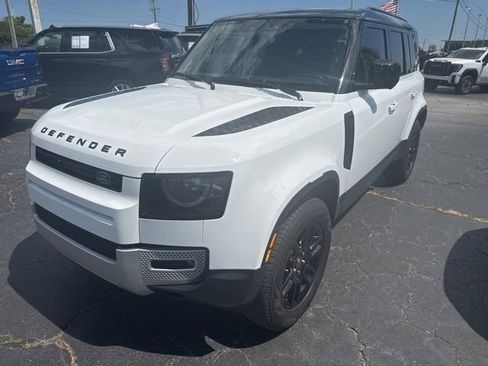 Used 2024 Land Rover Defender 110 S AWD/4WD image 10