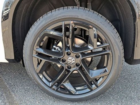 New 2026 Volkswagen Tiguan SE R-Line AWD/4WD image 5