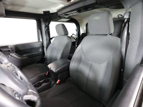 Used 2016 Jeep Wrangler Sport AWD/4WD image 10