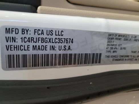 Used 2020 Jeep Grand Cherokee Limited w/ Trailer Tow Group IV image 33