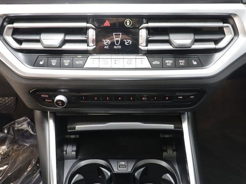 Used 2019 BMW 330i xDrive Sedan w/ Premium Package image 13