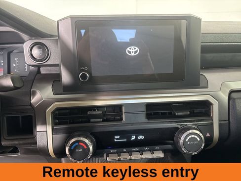 Used 2025 Toyota Tacoma SR5 AWD/4WD image 14