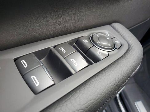 New 2026 GMC Yukon Denali w/ Sun & Power Step Package image 19