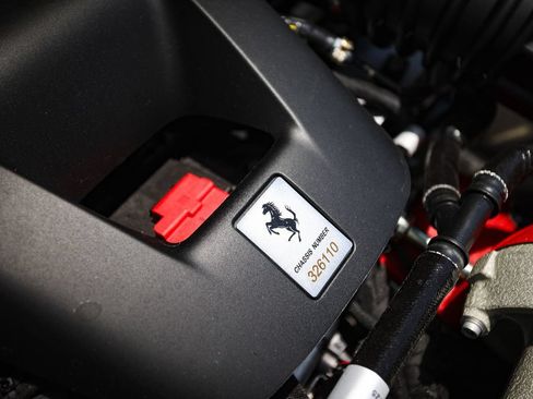 Certified 2026 Ferrari Purosangue AWD/4WD image 26