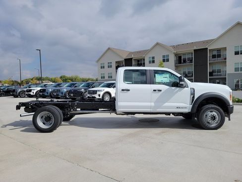 New 2026 Ford F550 XL image 2