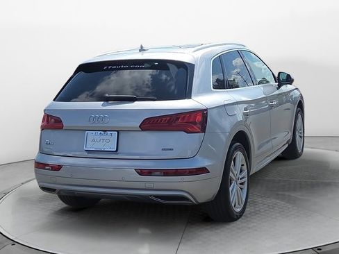 Used 2019 Audi Q5 2.0T Premium Plus w/ Premium Plus Package AWD/4WD image 5