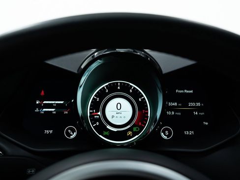 Used 2023 Aston Martin V8 Vantage Coupe image 29