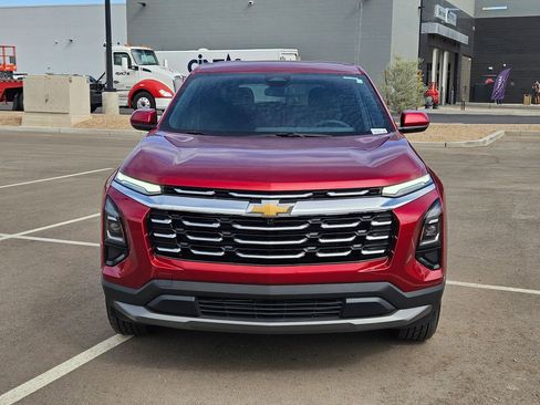 Used 2026 Chevrolet Equinox LT image 8