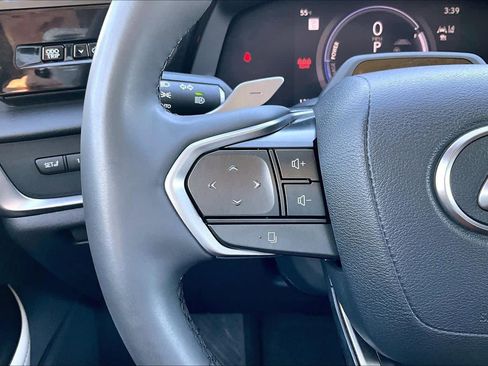 Used 2023 Lexus RZ 450e Premium image 22