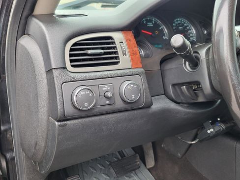 Used 2010 Chevrolet Silverado 3500 LTZ AWD/4WD image 19