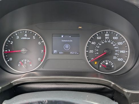 Used 2023 Kia Seltos S w/ Navigation Package FWD image 19