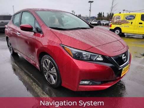 Used 2019 Nissan Leaf SV image 3