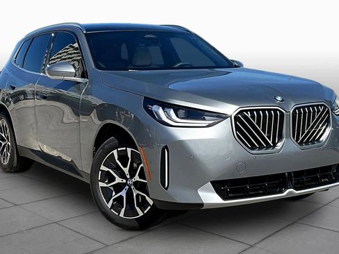 Used 2026 BMW X3 xDrive30 w/ Convenience Package AWD/4WD image 2