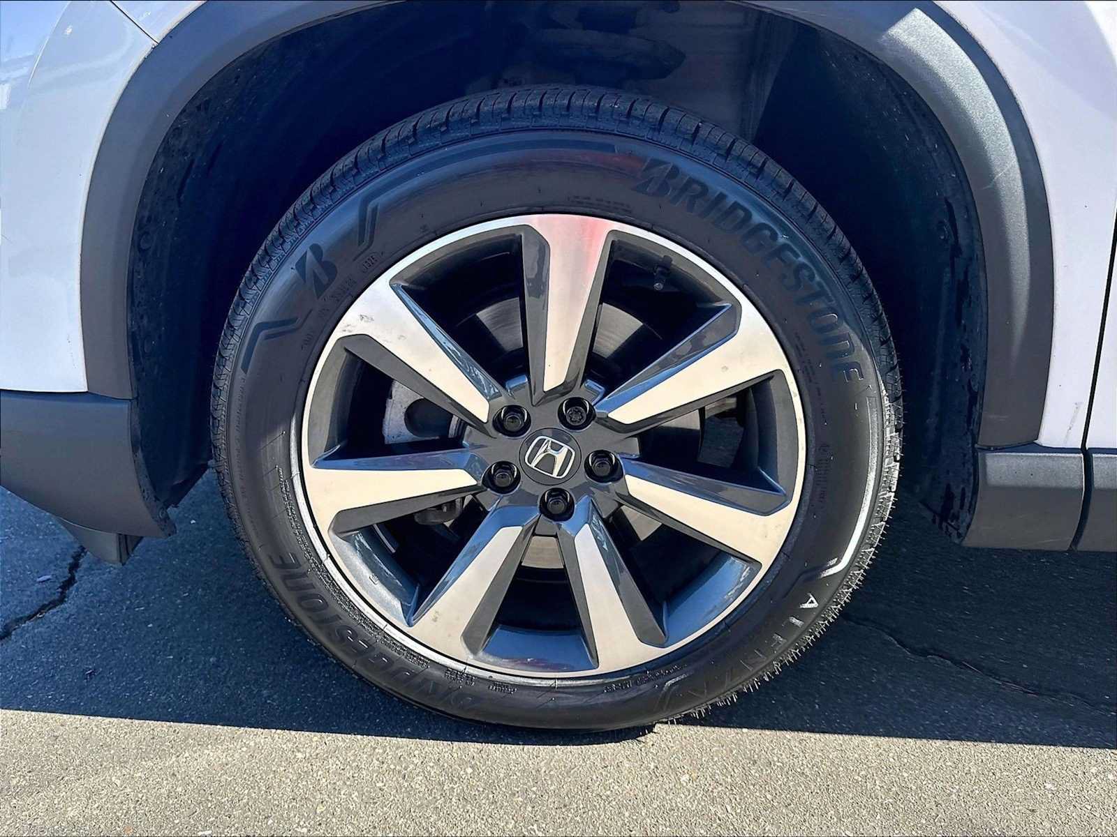 Used 2023 Honda Pilot Elite image 12