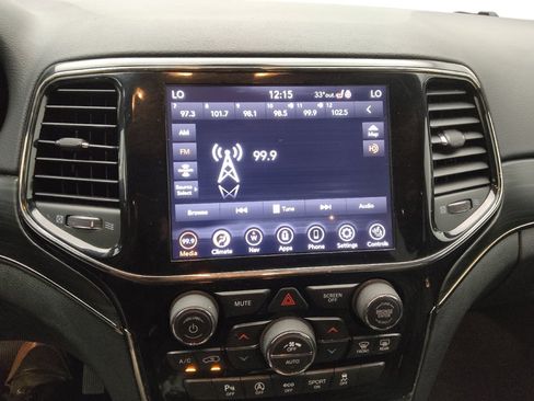 Used 2020 Jeep Grand Cherokee Limited X image 25