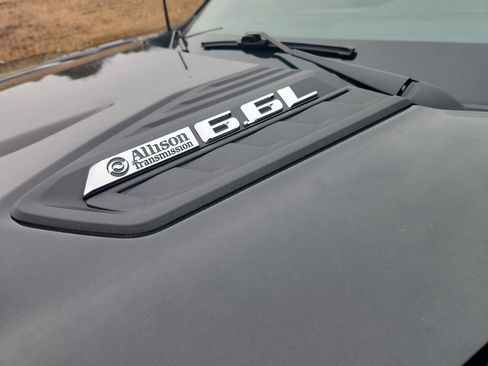 Used 2025 Chevrolet Silverado 2500 ZR2 image 19