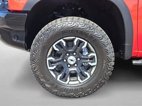 New 2026 Chevrolet Silverado 1500 ZR2 AWD/4WD image 10