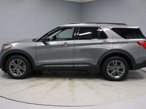 Certified 2023 Ford Explorer XLT w/ Equipment Group 202A image 9