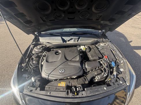 Used 2017 INFINITI QX30 AWD image 29