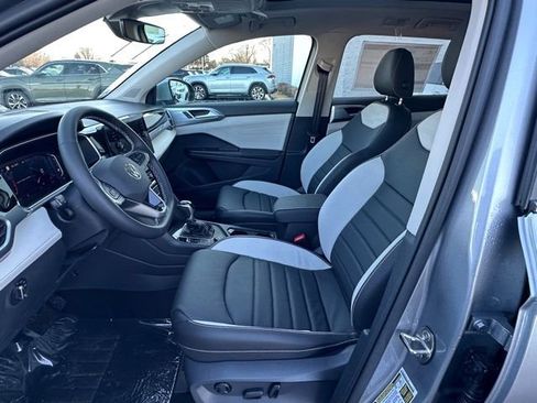 New 2026 Volkswagen Taos SEL image 25