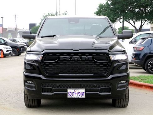 New 2026 RAM 1500 Express AWD/4WD image 7