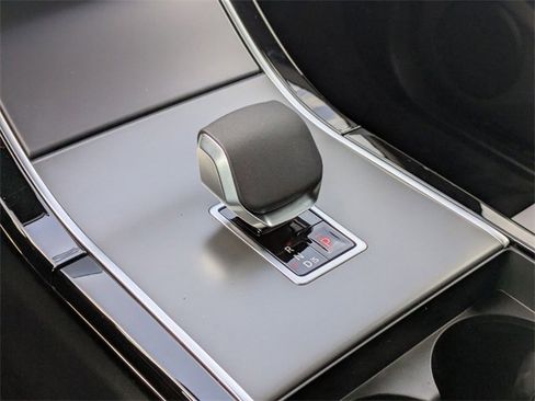 New 2026 Land Rover Range Rover Evoque S image 9