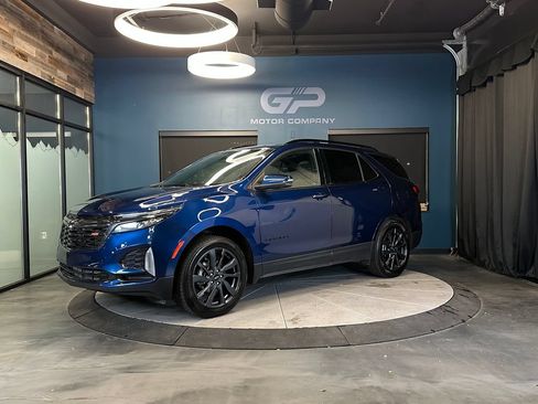 Used 2022 Chevrolet Equinox RS w/ RS Leather Package AWD/4WD image 7