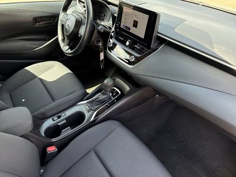 Used 2025 Toyota Corolla LE FWD image 15
