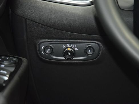 Certified 2024 Chevrolet Equinox Premier AWD/4WD image 25
