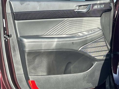 Used 2024 Hyundai Palisade Calligraphy image 25