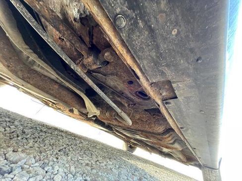 Used 2001 Saturn S-Series SL2 image 17