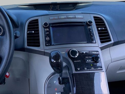 Used 2013 Toyota Venza LE w/ LE Convenience Pkg FWD image 7