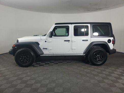 Used 2026 Jeep Wrangler Unlimited Sport AWD/4WD image 7
