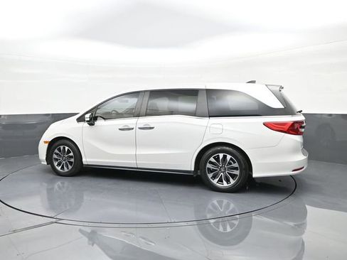 Certified 2023 Honda Odyssey EX-L image 5