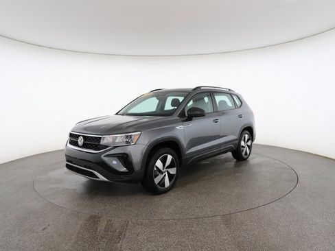 Used 2024 Volkswagen Taos S image 2
