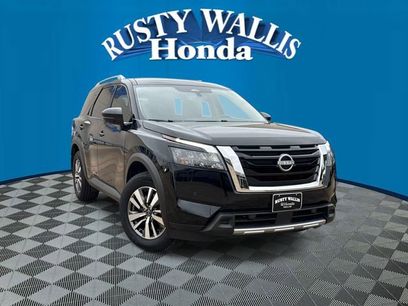 Used 2025 Nissan Pathfinder SL