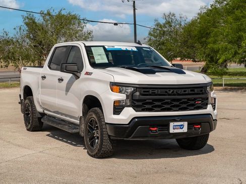 Used 2025 Chevrolet Silverado 1500 Custom Trail Boss w/ LPO, Dark Essentials Package AWD/4WD image 1