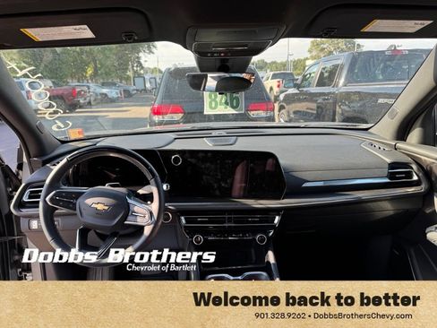 Used 2025 Chevrolet Traverse High Country FWD image 15