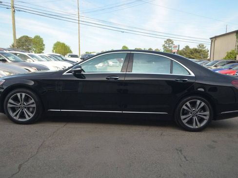 Used 2018 Mercedes-Benz S 560 Sedan image 4