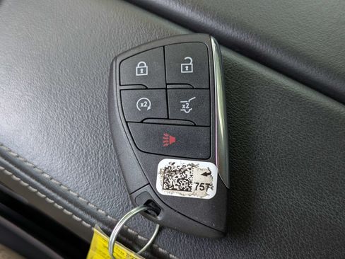 Used 2023 Buick Envision Essence FWD image 29