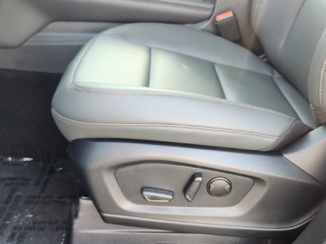 New 2026 Ford Explorer Active w/ Active Comfort Package RWD image 24