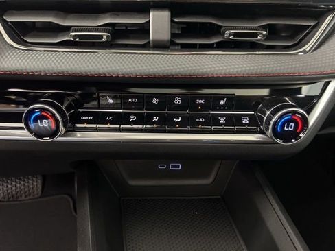 New 2026 Chevrolet Equinox RS image 22