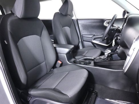 Used 2023 Kia Soul LX FWD image 34